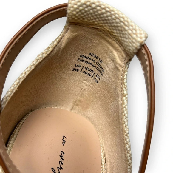 In Every Story Penningtons Wide Wedge Shoes Lace  Toe 9 - Picture 10 of 10